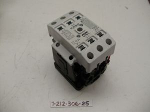 DL22N-22 CONTACTOR 110V DC COIL AC SWITCH
