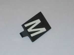 INSERT - SINGLE, FOR PUSH BUTTON TYPE 7069, WHITE CHARACTER (M)