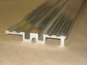 DOOR TRACK - FOR 2PSO & 4PCO NEW YORK TYPE DOORS, 2M LONG
