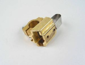 BRUSH HOLDER - NEW TYPE, FOR GEARLESS MOTOR 131HT & 139HT M/C, BRUSH SIZE 22MM X 10MM X 38MM LONG