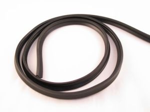 ASTRAGAL RUBBER REVERSIBLE (2500MM LONG)