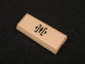 PRESSEL - FOR LM PUSH BUTTON, DOUBLE, PLASTIC, WHITE, HORIZONTAL (MRK DO)