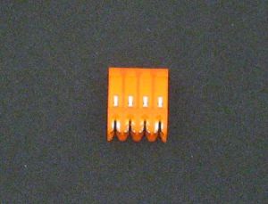CONNECTOR 4 WAY FEMALE ORANGE,