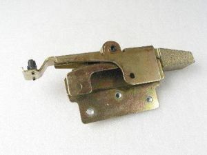 LOCK BEAK ASSEMBLY - HPLIM R/H WITHOUT ROLLERS 2S & CC