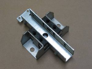 SHOE - CAR GUIDE, TYPE 1, 200MM LONG X 130MM FIXING (1) BRACKET, WITH 1 PIN