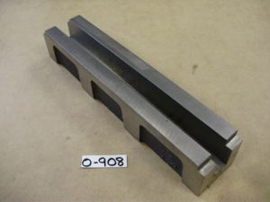 CAST IRON 8-1/2 GIB