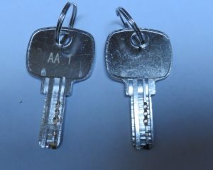 AA1 KEY (Single)
